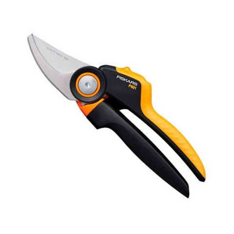 products/Секатор плоскостной с силовым приводом Fiskars PowerGearX M P921, арт. 1057173