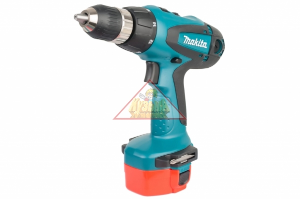 Аккумуляторная дрель-шуруповерт Makita 6337DWAE арт. 139639