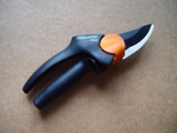 Секатор с силовым приводом Fiskars P94 111540